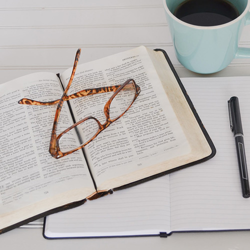 debby-hudson-IjQdCrknYXI-unsplash