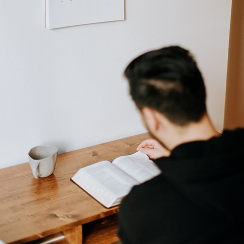 priscilla-du-preez-Boueg0GkSEc-unsplash