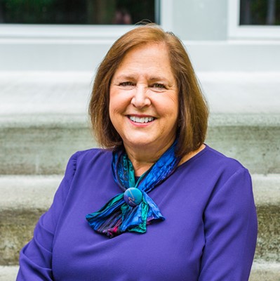 Bishop-Linda-400px600p