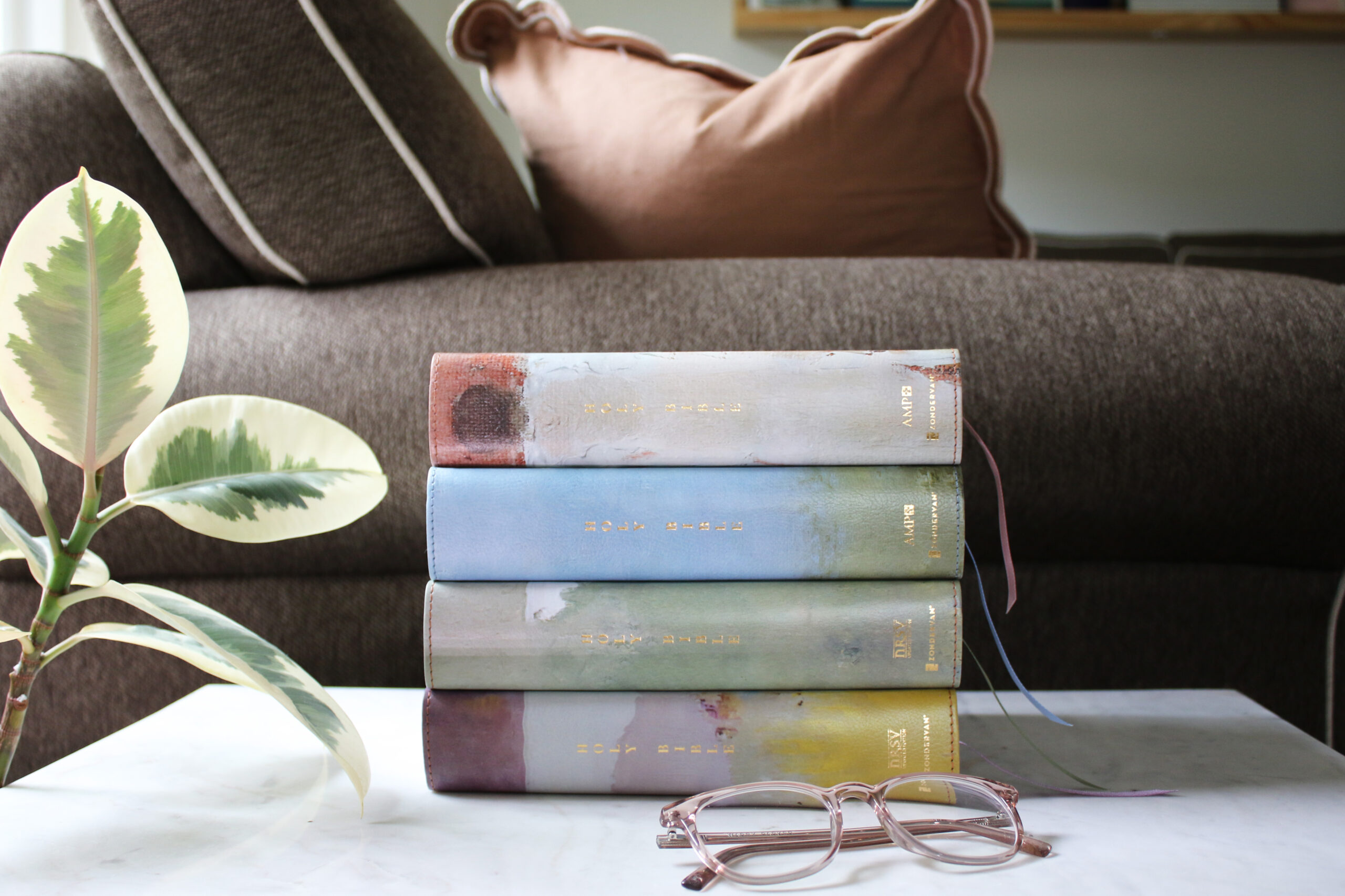 9780310461579.variations.07